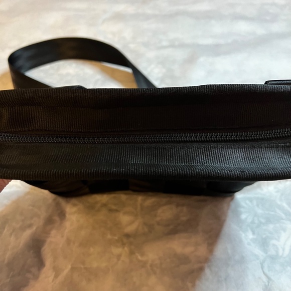 Harvey's Original Seatbelt Small Crossbody Bag - Picture 4 of 15